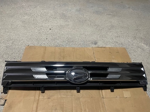 ムーブコンテ　純正オプショングリル
