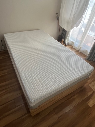 「値下げ」IKEA セミダブル　フレーム＋マットレス＋マットレストッパー