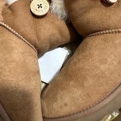 UGGムートンブーツ
の画像