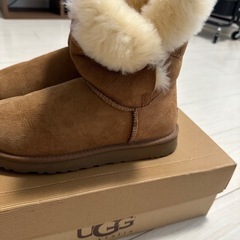 UGGムートンブーツ
の画像