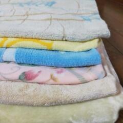 差し上げます❗毛布・タオルケット（中古）6枚　梱包用にも