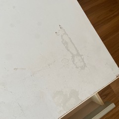 白いテレビ台の画像