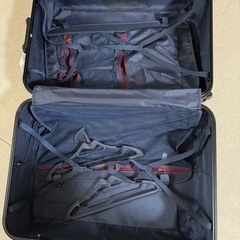 スーツケース※鍵、ハンガー付きの画像
