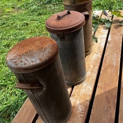 断舎離爆値下げ　
アンティーク雑貨　ガーデニング　ブリキ　ミルク缶(冷やし缶)　　の画像