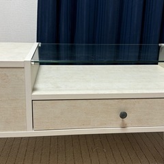 ドレッサーテーブル