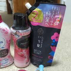 洗剤、柔軟剤、化粧水などの日用品の画像