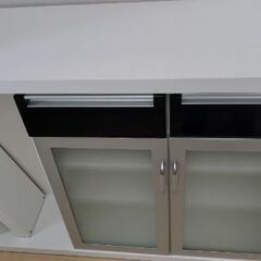 食器棚付きカウンターテーブル