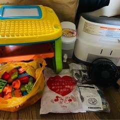 決まりました！2way知育おもちゃテーブルセット＆ingenuity3way椅子+おまけ♡の画像