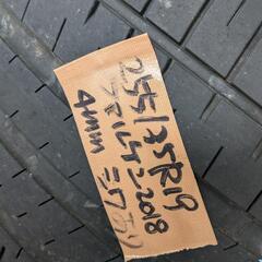 255/35R19タイヤ夏の画像