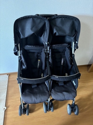 【配達可能】Combi ツインベビーカー