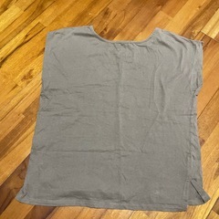 ロゴTシャツの画像