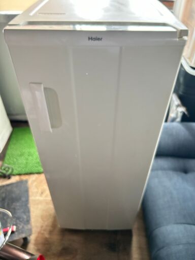 苫小牧発 haier / ハイアール ストッカー式冷凍庫 jf-nuf136a 2011年製 縦1215mm横480mm奥行き595mm