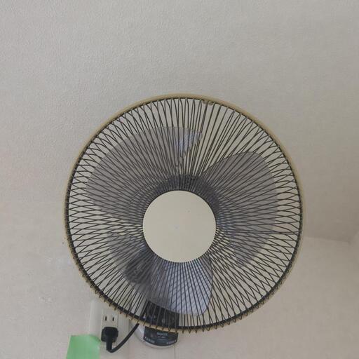 壁付扇風機