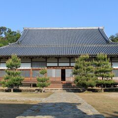 お寺本堂でコンサートします