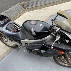 HONDA CBR250R mc19 レストアベースの画像