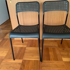 【2脚セット】ブラックチェア (IKEA ADDE)の画像