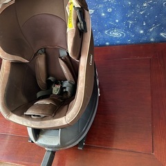 チャイルドシート　コンビ　ブラウン　ISOFIXの画像