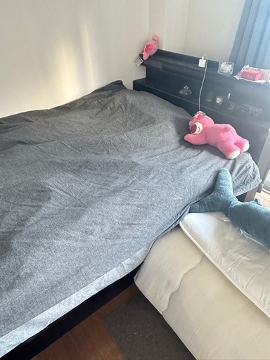 ベッドフレームとマットレス