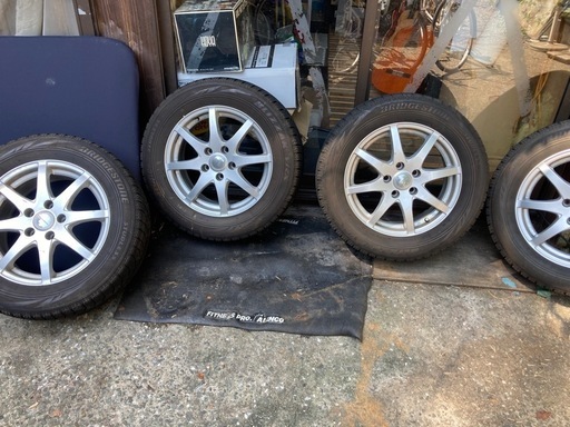 タイヤ着きアルミホイル(4本)215/60R16インチ(スタッドレスタイヤ)値下げ