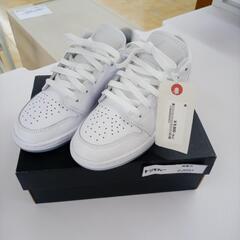 ★ジモティ割あり★ NIKI AIR JORDAN1LOW　23...