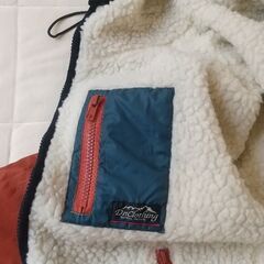 子供服　パーカー　130〜140cmの画像