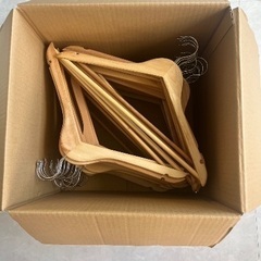 木製ハンガー45本の画像