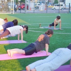 フットサルコートでヨガ🧘‍♀️ - 広島市