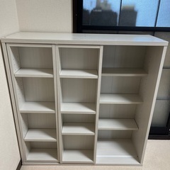 ブックシェルフ移動式