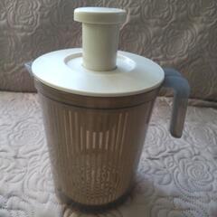 3COINSハンドル付きサラダスピナーの画像