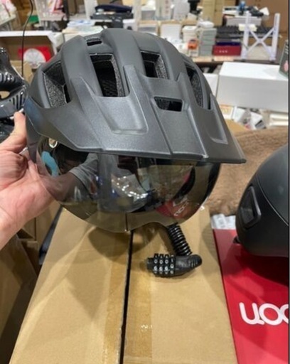 ★自転車 ヘルメット 大人 軽量 通気 高剛性 ロードバイクヘルメット 耐衝撃 流線型 アゴパッド付き 通勤 通学 男女兼用 サイズ調整可能 シールド バイザー付き 　まとめ買い歓迎　卸ます　アマゾン引き上げ商品　倒産品　ネット商材　卸ます　転売　アマゾン引き上げ商品　卸し　問屋　倒産品　転売OK　ネット商材　アマゾン　商品　景品　コンペ