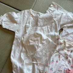 女の子 新生児服の画像