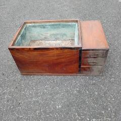 欅製長火鉢　サイズ約70.5cm×39cm　高さ約30.5cm　...
