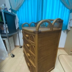ラタン　4段収納家具の画像