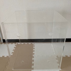 小型ペット用アクリルケースの画像