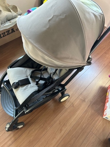 yoyoベビーカー　ベビーゼン6＋　グレー中古品