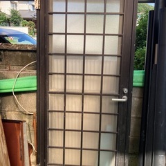 値下げしました‼️　勝手口用     ドアの画像