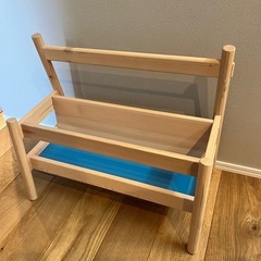 IKEA フリサット　絵本棚