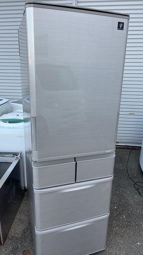 (相談中）シャープ両開け大型冷蔵庫?自動製氷付き　動作OK
