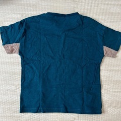 110 美品　Tシャツの画像
