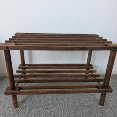 木のラック