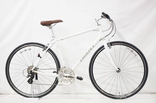 GIANT 「ジャイアント」 ESCAPE R3 2018年モデル クロスバイク