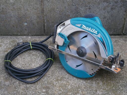 ■動作良好■makita マキタ 100V 190mm 電気マルノコ 5837BA  電動丸のこ