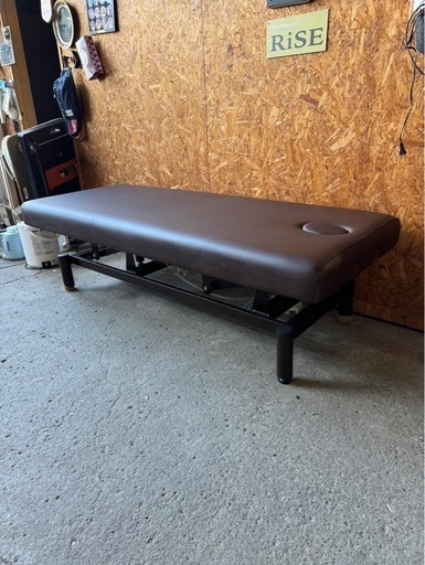 H2810 電動昇降式エステベッド