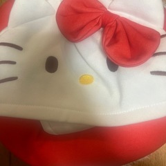 キティちゃんネッククッション 　サンリオ　ビーズクッション　 
