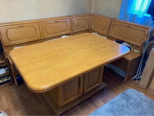 収納いっぱいダイニングセット