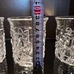 グラス4ヶの画像