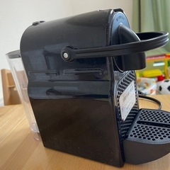 Nespresso ネスプレッソ　コーヒーメーカーの画像