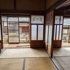 岩風呂付《貸別荘タイムシェア！》年間90日～270日☆限定２組☆・戸建て木造2階建庭付き・家具一式 眺望よし。海近。コンビニ徒歩2分。ペット連れ可。別荘、釣り、家族団らん、観光基点、テレワーク仕事場、日本のエーゲ海！日生諸島や美術館・カキなど瀬戸内の新鮮な魚介類の宝庫！ - 備前市
