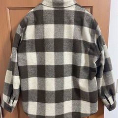 UNIQLO オーバーシャツジャケットの画像