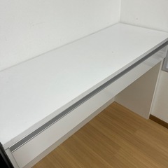 美品卓子の画像